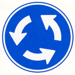 Señal D1: Rotonda: sentido de circulación obligatorio